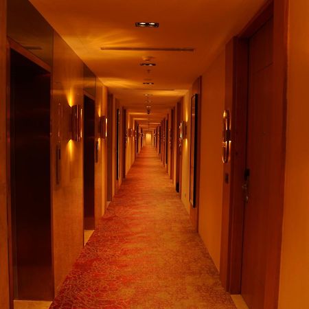 Ramada By Wyndham Gorakhpur Gorakhnath Mandir Road酒店 外观 照片